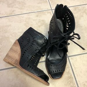 Jeffrey Campbell rodillo wedge